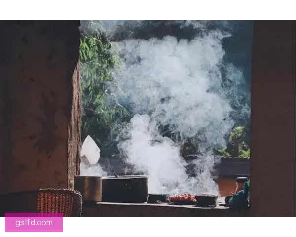 养父与女儿的山间炊烟半日野外温情记忆中煮香飘向绿林拥抱午后风